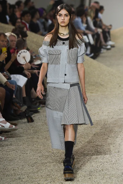 Look 45